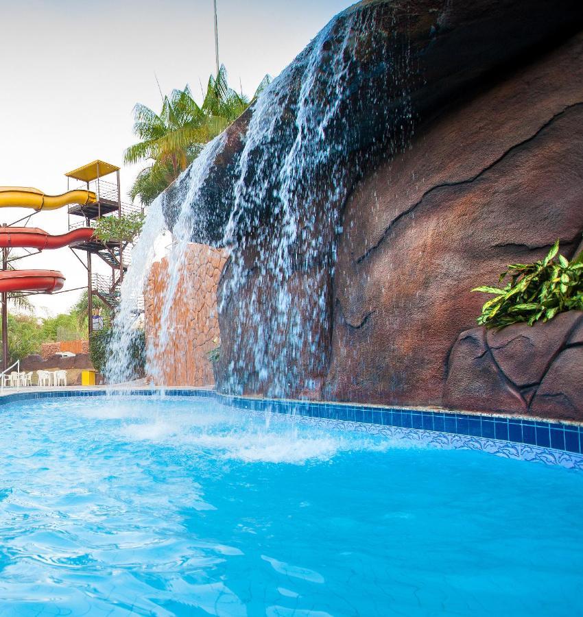 Golden Dolphin Grand Hotel Oficial Caldas Novas Dış mekan fotoğraf