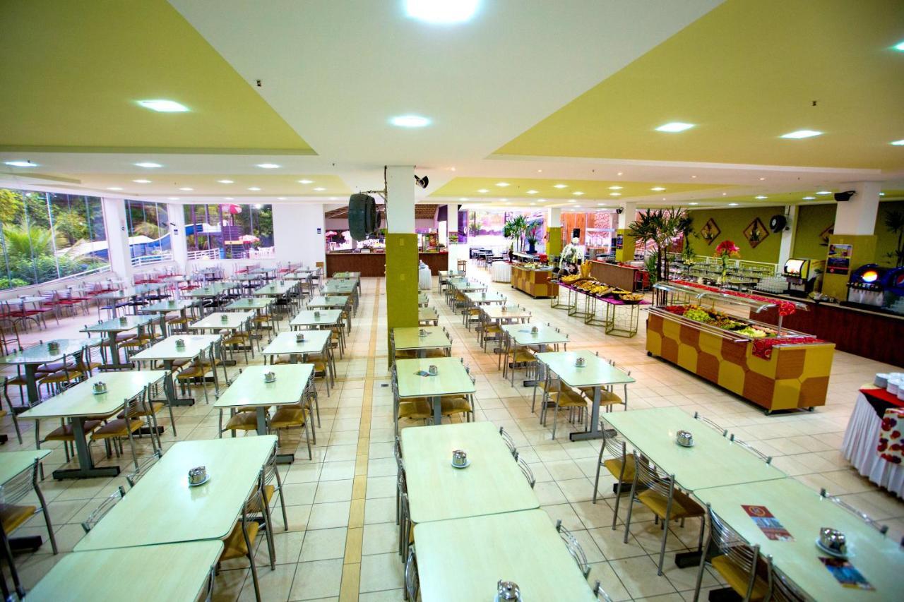 Golden Dolphin Grand Hotel Oficial Caldas Novas Dış mekan fotoğraf